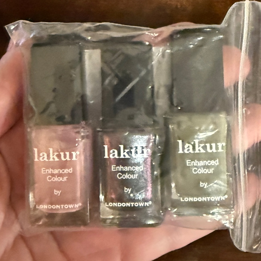 Lakur Nail Polish Trio - Pink, Iridescent, Olive